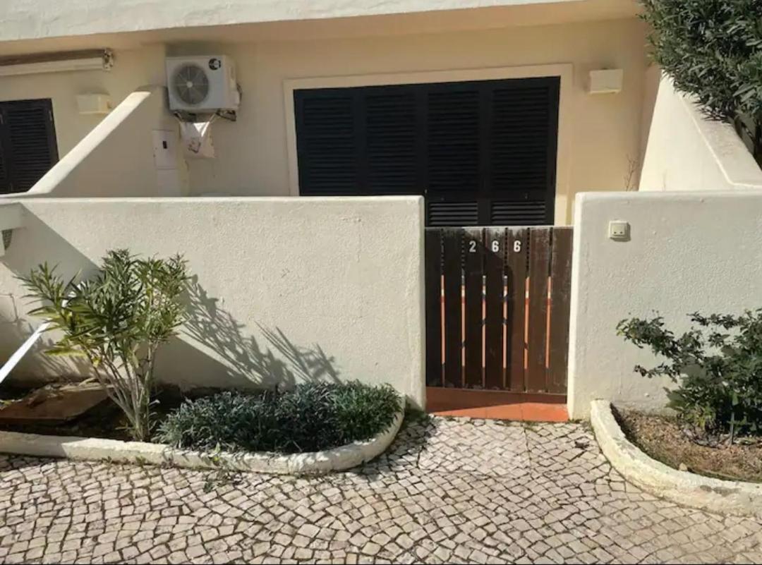 Simpatico Apartamento Com Piscina Em Albufeira Apartment Exterior photo